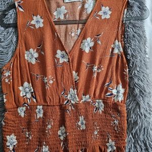 Paper Crane Smocked Cropped Boho Hippi floral top! Size large! NWOT!
